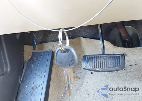 2008 Hyundai Elantra Gls/Se from USA, damaged, VIN KMHDU46DX8U480037